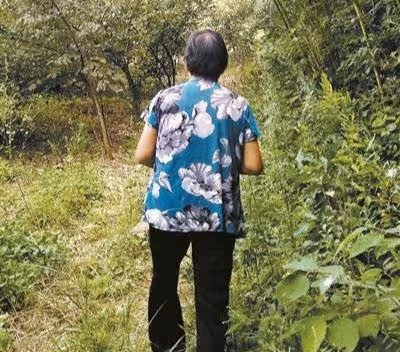 大娘辛苦養大繼子,繼子成家後兒媳不孝,大娘去世一年後兒媳癱瘓