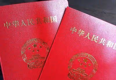 為了女兒念書,我把新房借給前妻暫住,如今女友逼我讓前妻搬走