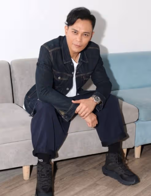 被嘲靠富婆妻子養!TVB男星李天翔罕見回應,45歲仍不著急生娃