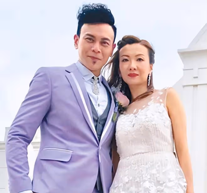 被嘲靠富婆妻子養！TVB男星李天翔罕見回應，45歲仍不著急生娃
