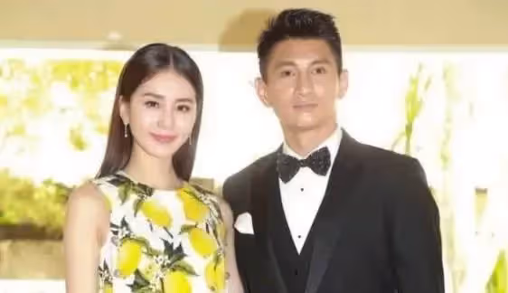 吳奇隆與岳母是同輩人!兩人僅相差2歲,岳母「修身旗袍」端莊大氣,照片顯年輕,網友:這聲「媽」根本叫不出口