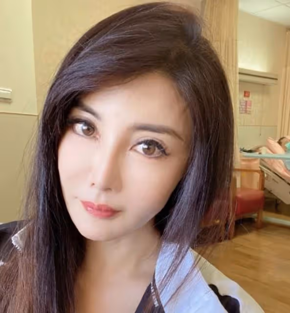 53歲動作女星楊麗菁秀身手!翻跟斗踢腿太輕鬆,曾因拍打戲險癱瘓