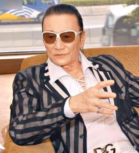 當年謝賢被黑幫追砍，妻子狄波拉深夜去找了誰？才讓謝賢化險為夷