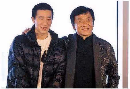 她是陳道明的千金,出道多年不靠關係不拼爹,堪稱最低調的星二代