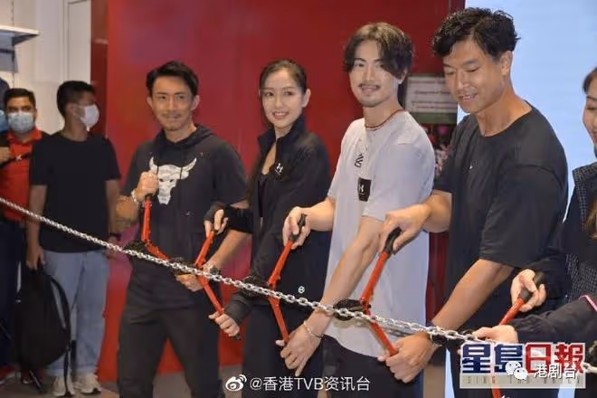 張繼聰陪兒子跑步!樂見老婆謝安琪操腹肌