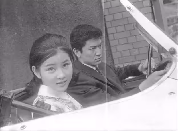 她是日本國寶級影后,被日本人民尊為女神,也被譽為「第一美人」