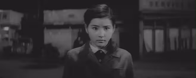 她是日本國寶級影后,被日本人民尊為女神,也被譽為「第一美人」