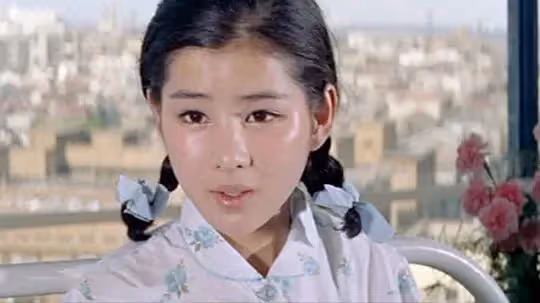 她是日本國寶級影后,被日本人民尊為女神,也被譽為「第一美人」