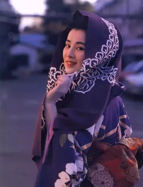 她是日本國寶級影后,被日本人民尊為女神,也被譽為「第一美人」