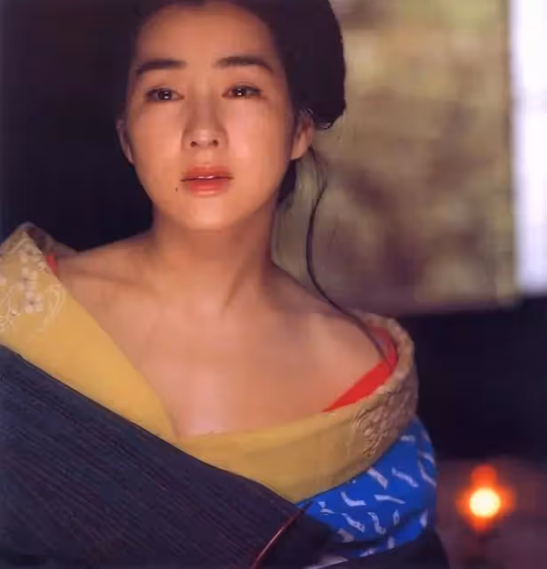 她是日本國寶級影后,被日本人民尊為女神,也被譽為「第一美人」