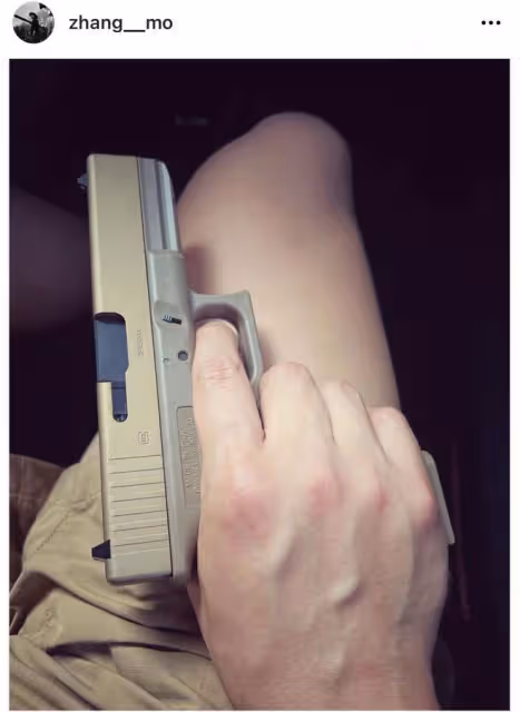 張國立兒子張默精神狀況引擔憂,曬焚火和手槍圖片,自認是坑爹王