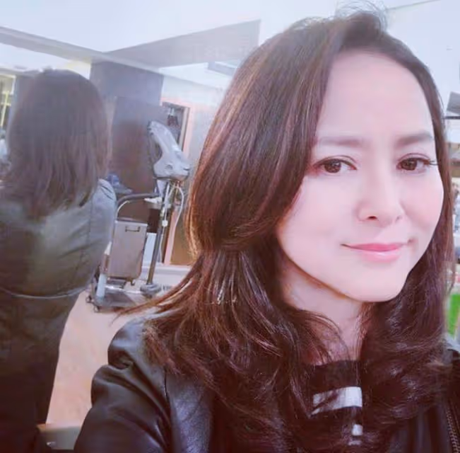 她少男殺手出身,22歲結婚息影后成單親媽媽,葉蘊儀性感寫真出爐