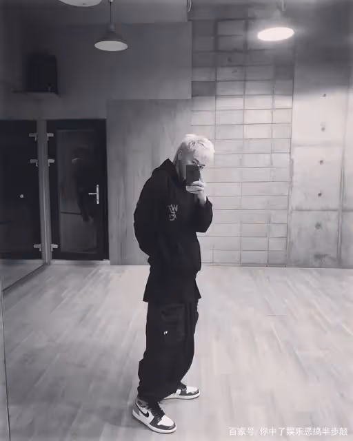 韓國偶像老闆被爆毆打公司練習生和女工作人員，韓網友瘋猜是他！