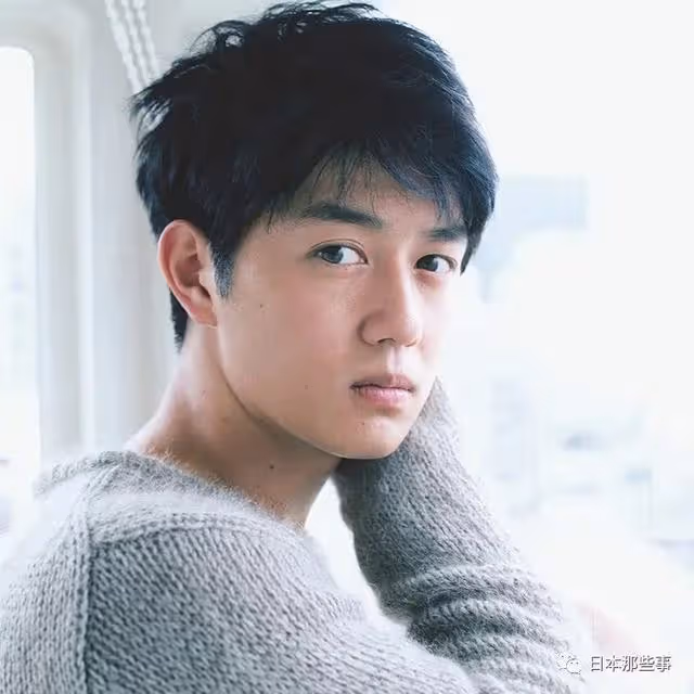 比起找了00後女友,更驚訝身材怎麼這樣了