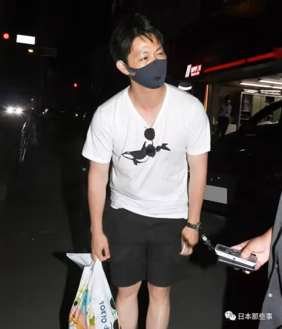 比起找了00後女友,更驚訝身材怎麼這樣了