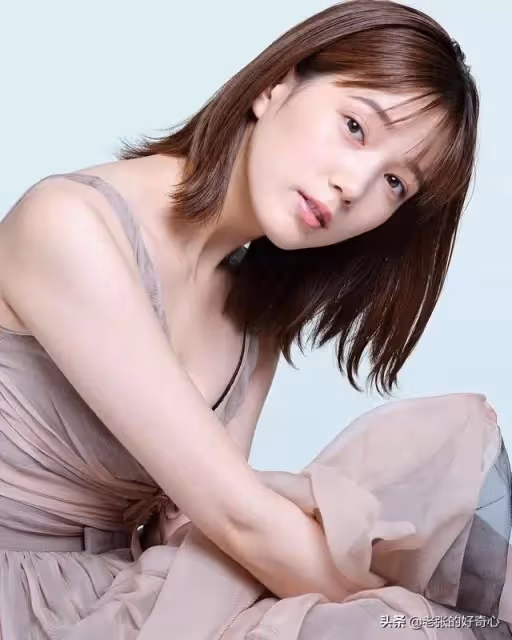 那些年輕的日本美女演員（90後）