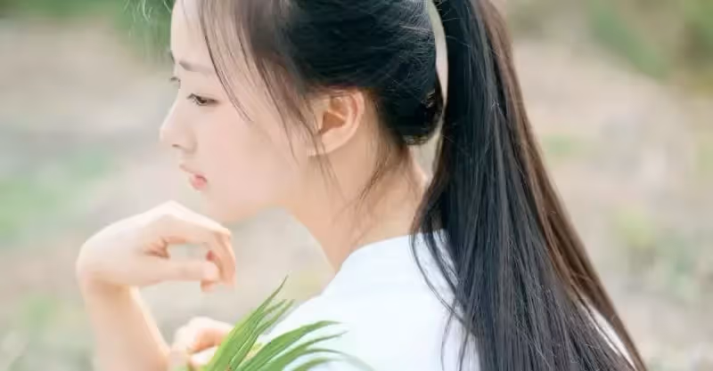 你要結婚了，家裡拆遷的三套房都給弟弟！女兒：行，你們不要後悔