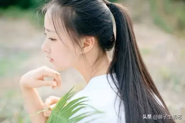 你要結婚了,家裡拆遷的三套房都給弟弟!女兒:行,你們不要後悔