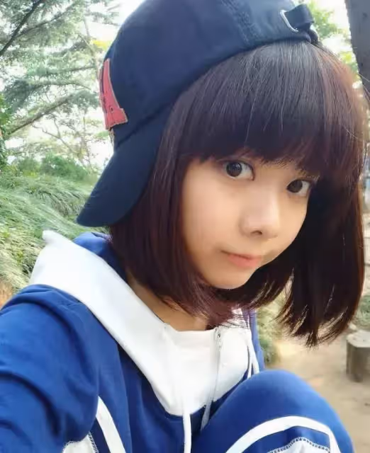 難怪都說譚松韻「童顏女神」，跟小11歲張子楓同框，簡直像同齡人