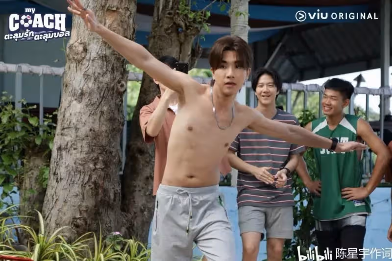 泰劇不期而愛Perth王俊勇新劇《我的教練》開播：加盟GMM大動作百萬男孩演唱會