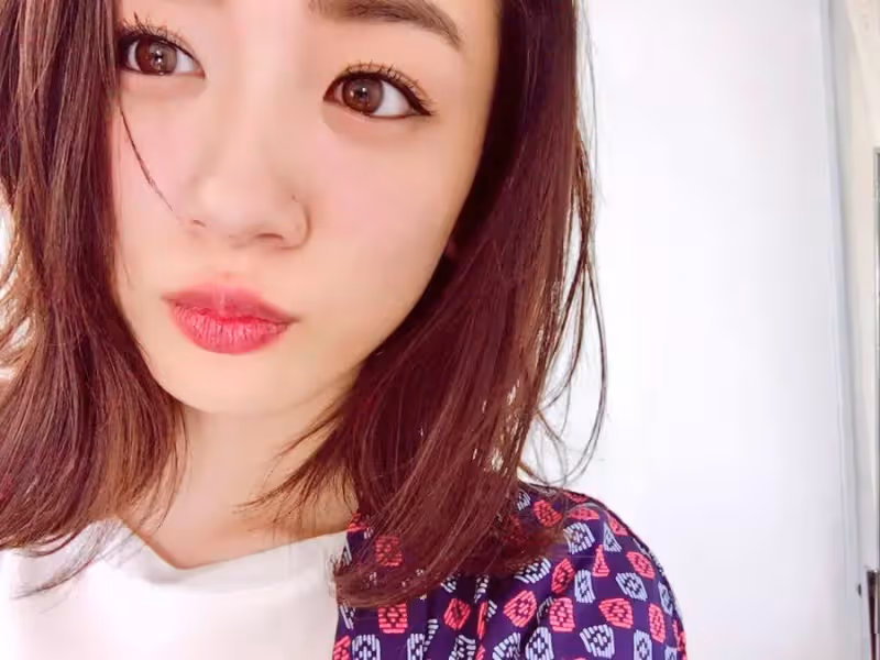 美到一哭成名!日本清新美女「17歲仙女式哭泣」紅遍全國 4年後近照「甜美系空靈笑容」迷倒百萬人❤️