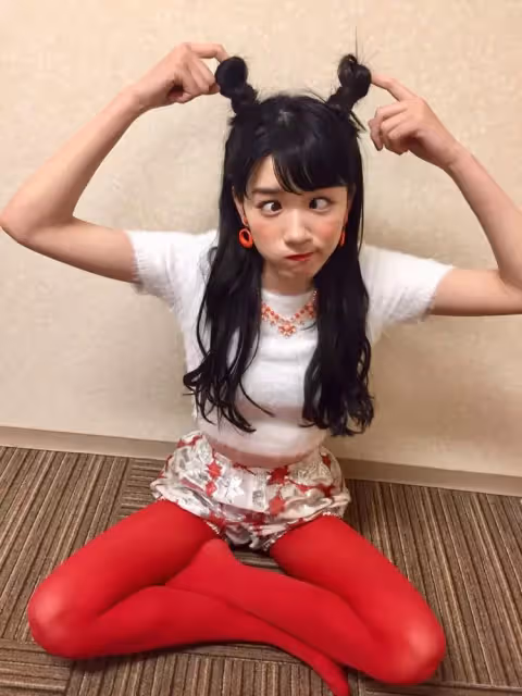 美到一哭成名!日本清新美女「17歲仙女式哭泣」紅遍全國 4年後近照「甜美系空靈笑容」迷倒百萬人❤️