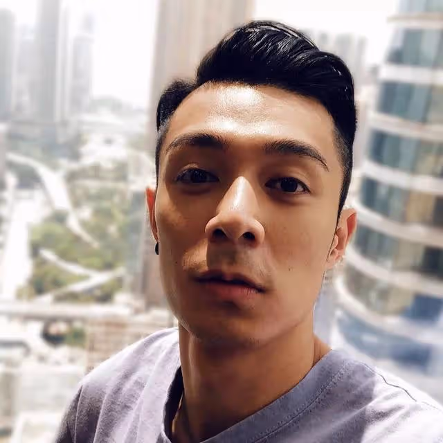 成功洗底!港星周柏豪內地新劇飾演警察,積極登節目人氣有望回升