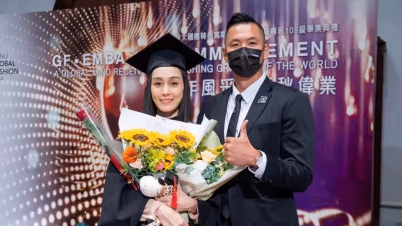 范瑋琪碩士班畢業　黑人：全家都為她感到驕傲