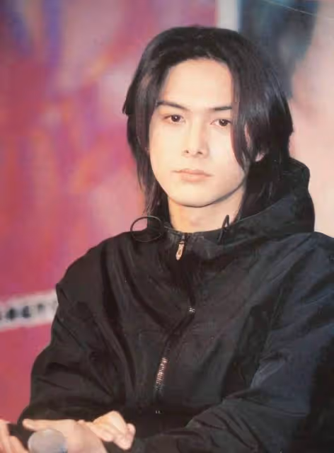 永遠的美少年柏原崇，有過一次失敗的婚姻，如今戀愛12年還沒結婚