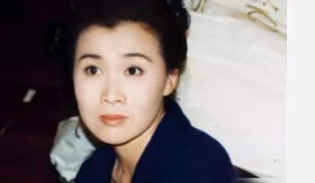 她因患重病去世,留下了一個2歲的兒子,如今成陳道明終生的痛