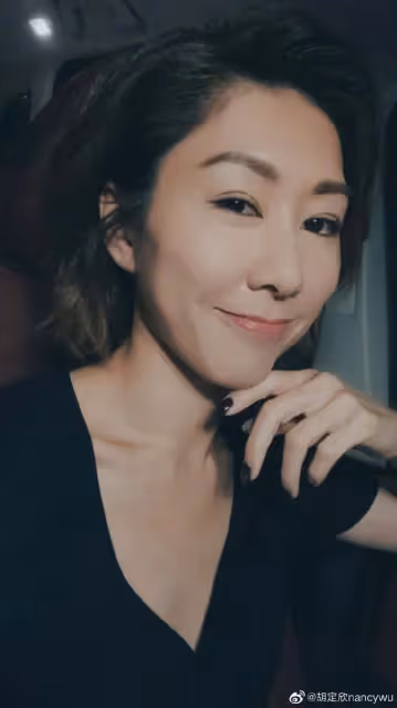 期待！TVB又一部警匪片殺青，視帝挑戰大毒梟，造型不修邊幅