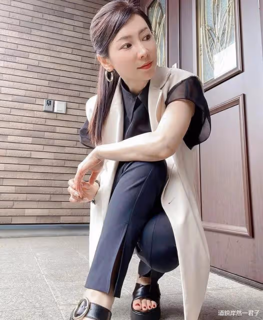 日本一43歲家庭主婦打敗千人獲封「美魔女」！11年後成了這個樣子