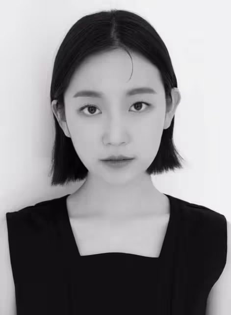 金瑟琪最新簡歷照！「鬼靈精怪」變身氣質淑女