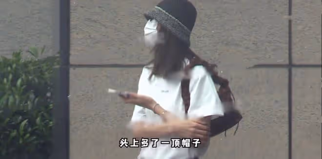 戀愛實錘?劉雯深夜現身井柏然所住酒店,一夜未出次日衣服沒換