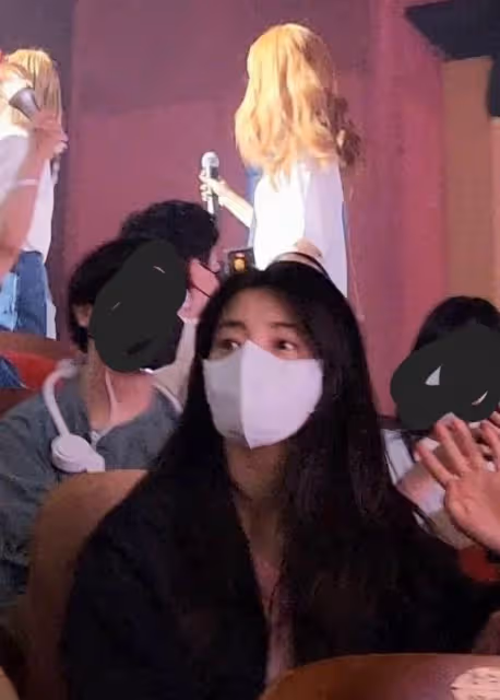 真的很羅希度!金泰梨現身苞娜演唱會狂喊「高宥琳」,不懂規矩錄視頻被保安抓包