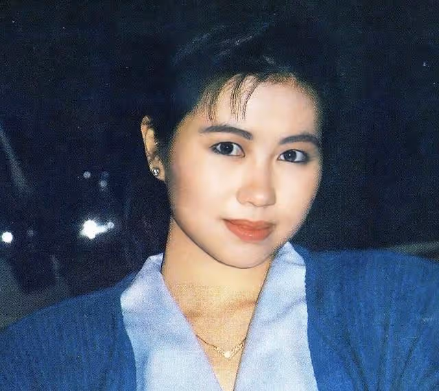知名港姐冠軍曬泳裝照!攬著三婚丈夫風韻猶存,網友:保養似少女
