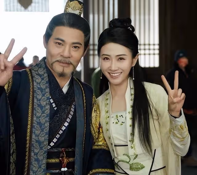 TVB實力男星結束4年美容生意,曾投入過百萬,與妻子至今丁克