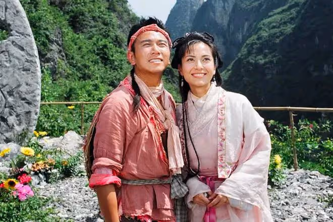 郭羨妮:前腳拒豪門公子,後腳嫁河南農村,自掏腰包給公婆買豪宅
