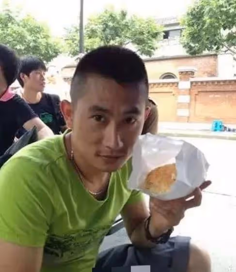 郭羨妮:前腳拒豪門公子,後腳嫁河南農村,自掏腰包給公婆買豪宅
