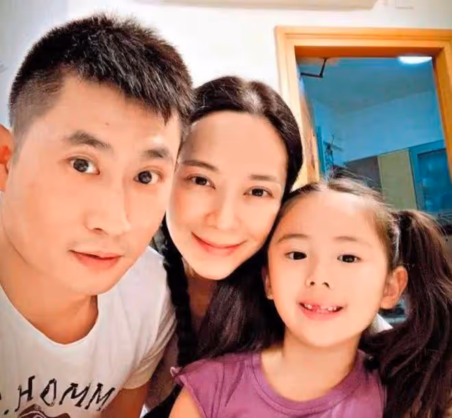 郭羨妮:前腳拒豪門公子,後腳嫁河南農村,自掏腰包給公婆買豪宅