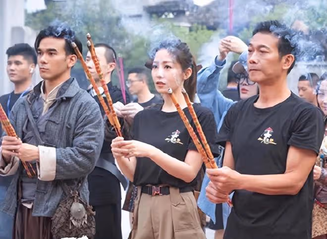 錢小豪攜兒子上節目,兩人長相太相似,對愛子改跟繼父姓感無奈