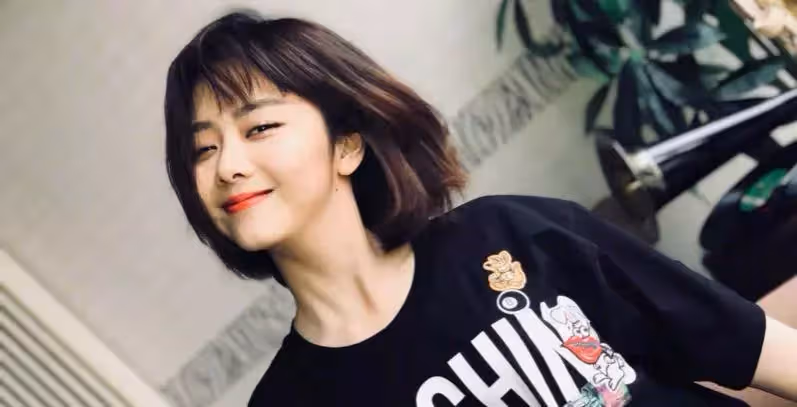 譚松韻當年落榜北電,她是怎麼把一手爛牌打成王炸的?