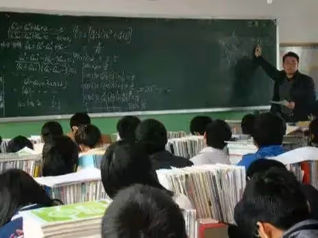 女兒要嫁高中男友,我讓准女婿給38萬彩禮,女兒瞞著我去領結婚證