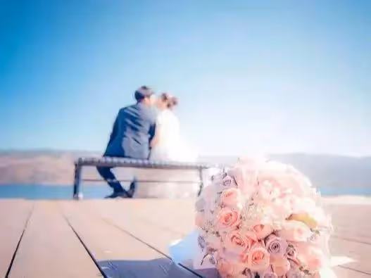 女兒要嫁高中男友,我讓准女婿給38萬彩禮,女兒瞞著我去領結婚證