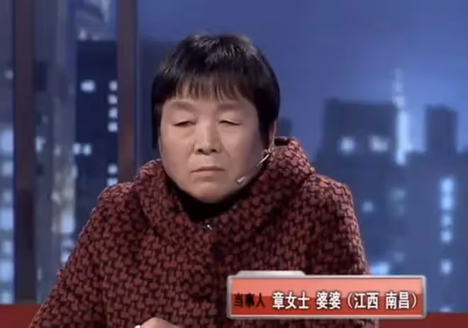 3個姑姐離異後住娘家,婆婆要趕兒媳出門,女兒的孩子要有人看