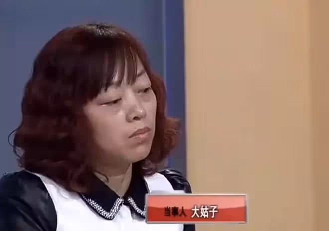 3個姑姐離異後住娘家,婆婆要趕兒媳出門,女兒的孩子要有人看