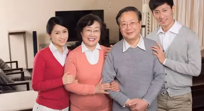 守寡照顧癱瘓婆婆6年,母親罵我蠢,婆婆走後的遺囑讓我淚流滿面