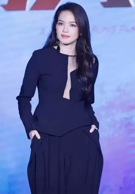 舒淇罕見夫婦合體!她穿連體褲好優雅,馮德倫一臉癡漢笑