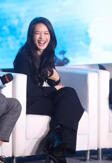 舒淇罕見夫婦合體!她穿連體褲好優雅,馮德倫一臉癡漢笑