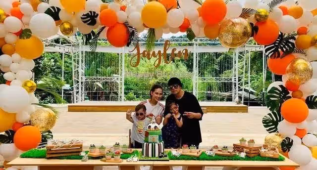 「寵妻狂魔」周杰倫有多愛妻子?豪砸「8千萬」頂級豪宅寫妻子名,登記房產才知道原來昆淩不姓昆